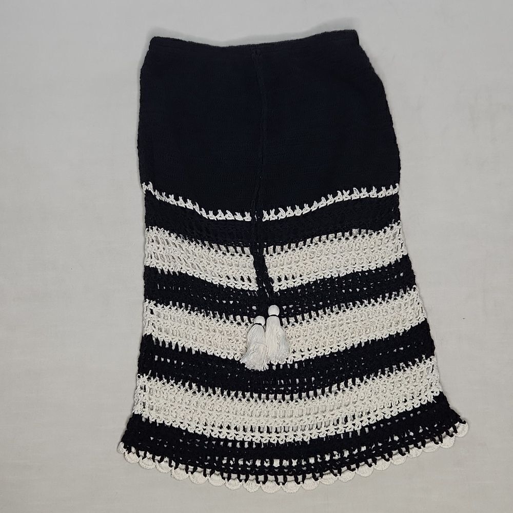 Boston Proper Black and white crochet long Beach Skirt 28